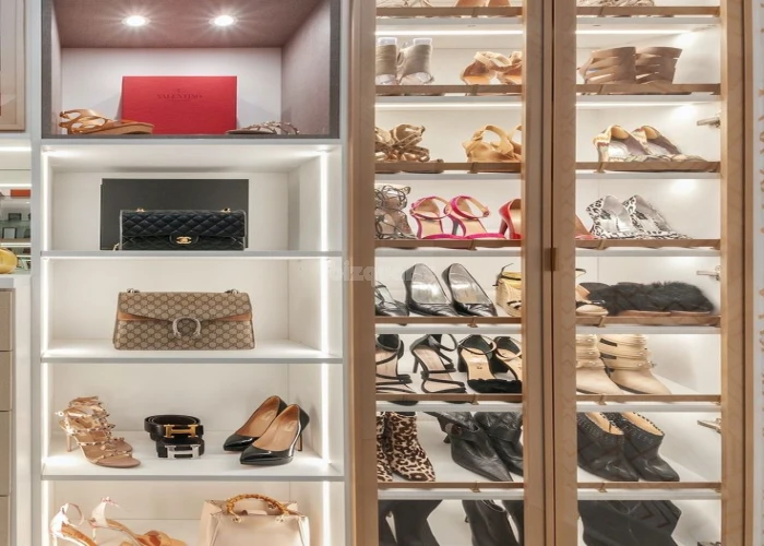preowned-luxury-fashion-marketplace-ecommerce