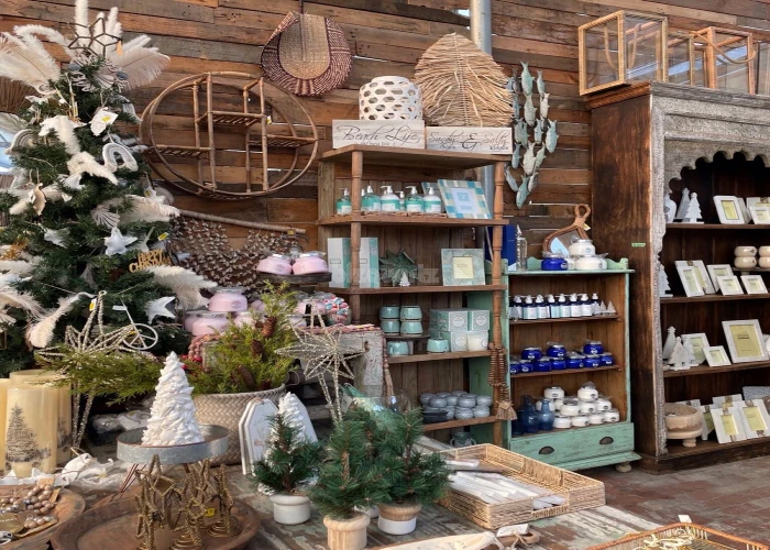 BRAND NEW GIFTSHOP FOR SALE IN DSO - DUBAI!!!!BUSINESS FOR SALE!!!!!