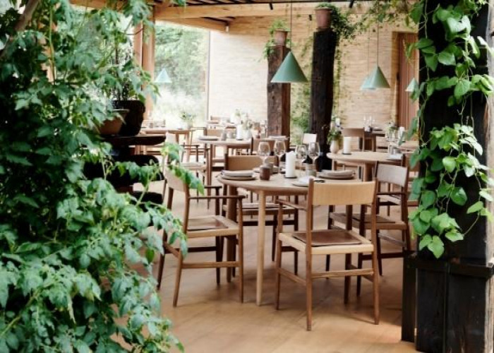 BUSINESS FOR SALE !!! Well known Restaurant for sale in KARAMA