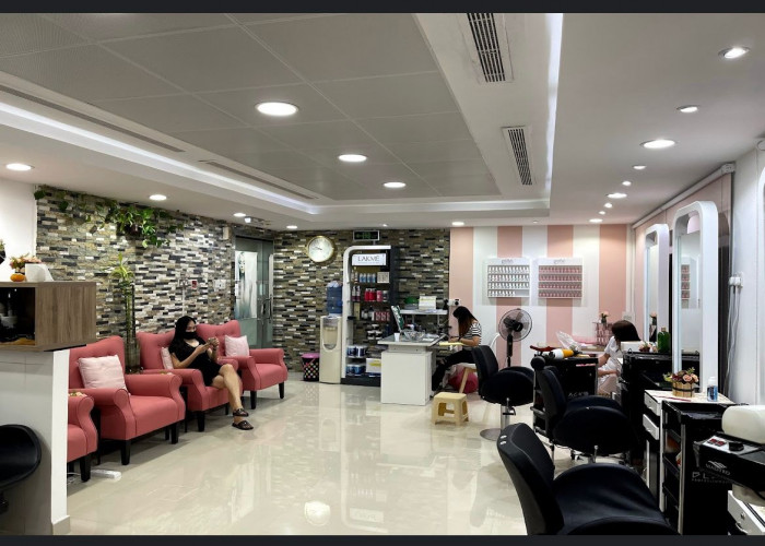 BUSINESS FOR SALE !!!! Well Known Salon Chain for Sale in Downtown Abu Dhabi