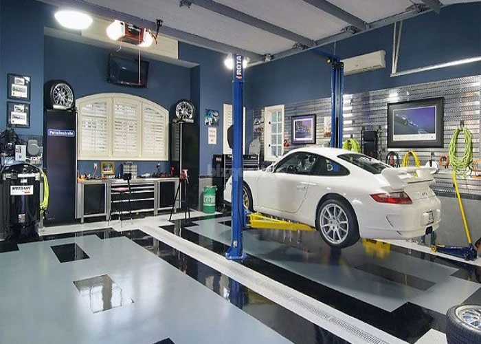 HUGE AUTO REPAIRING CENTER FOR SALE IN Al QUOZ - DUBAI!!!! BUSINESS FOR SALE!!!!