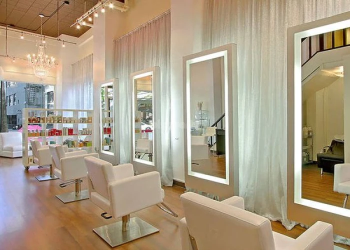 SALON & COSMETIC SHOP FOR SALE IN KARAMA - DUBAI!!!!BUSINESS FOR SALE!!!!