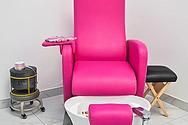 Ladies Salon In Prime Al Barsha For Sale