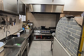 Fully equipped running restaurant for sale