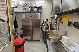 Fully equipped running restaurant for sale